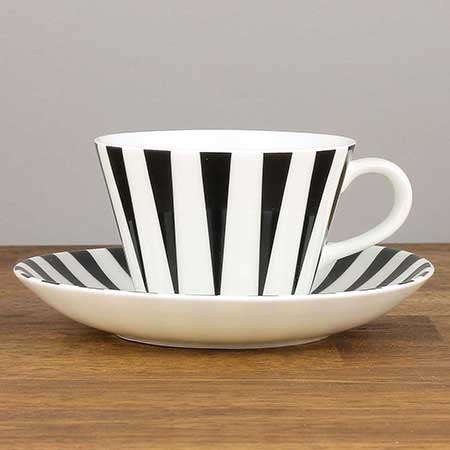 Mesmerising Nät by Britt Louise Sundell, for Gustavsberg hot and Stig Lindberg, Vintage Swedish drinkware, Black version